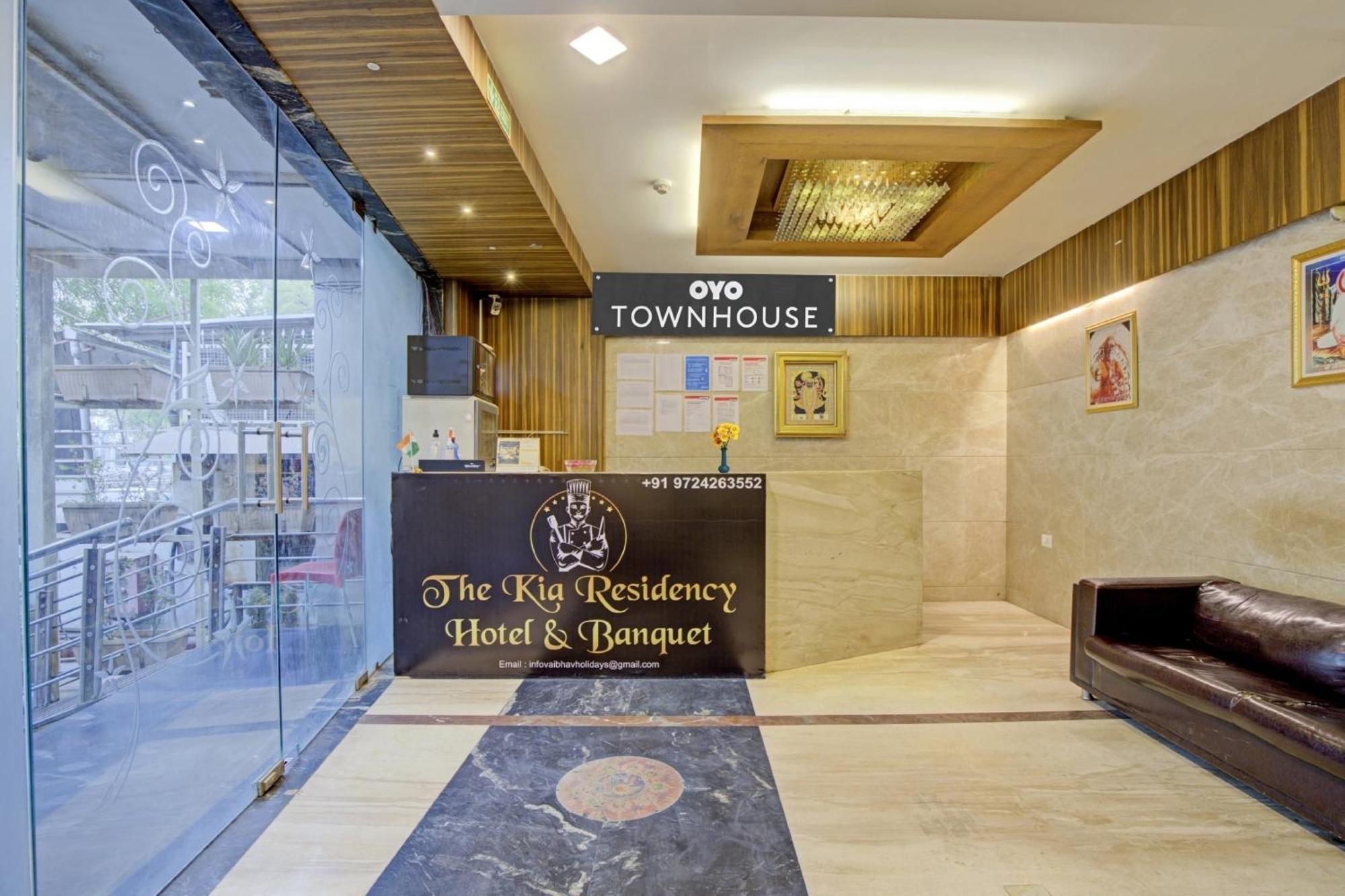 Hotel O The Kia Residency Hotel And Banquet Ahmedabad Exterior foto